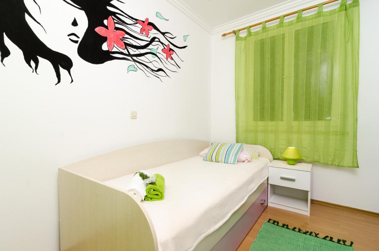 סלאנו Apartment Giovani מראה חיצוני תמונה